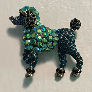 🐩 Gorgeous Crystals Poodle Pin